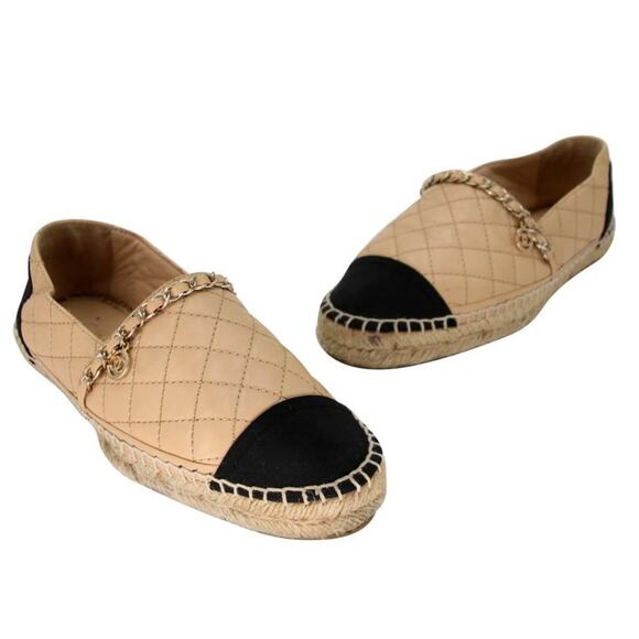 Chanel Espadrille 37 Diamond Quilted Leather Chain Flats CC-0322N-0078 - Picture 1 of 12